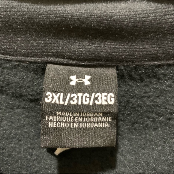 Under Armour Specialist Black Vest Men’s 3XL
NWT - Picture 7 of 12